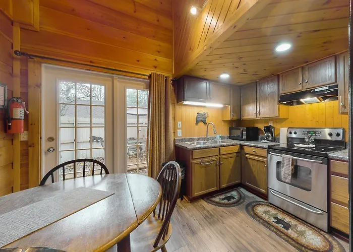 Misty Mountain Cabin